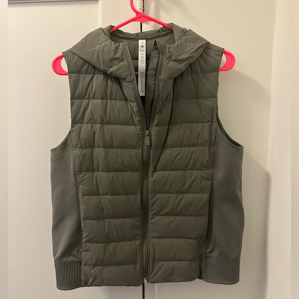COPY - Size 10 women’s lululemon down and around vest